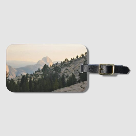 Half Dome uit Olmstead Point, Yosemite, CA Bagagelabel (Voorkant (horizontaal))