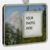 Half Dome vanuit Panorama Trail II Verzilverd Omlijst Ornament (Rechts)