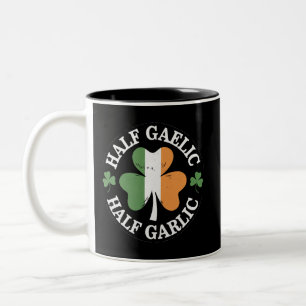 Half Gaelic Half Garlic Iers Italiaans St. Patrick Tweekleurige Koffiemok