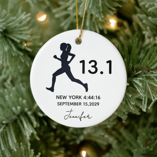 Half Marathon 13.1 Female Runner Custom Name Keramisch Ornament (Boom)