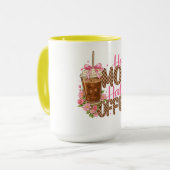 Half Moeder Half Coffee T-shirt – Schattige Moeder Mok (Voorkant links)