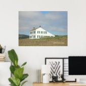 Half Moon Bay House op een heuvel Poster (Thuiskantoor)