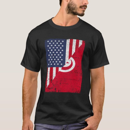 Half USA Flag Half Tunisia Flag American Tunisian T-shirt (Voorkant)
