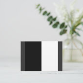 half white half black, half black half white visitekaartje (Staand voorkant)