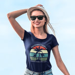 Halfblokjes van zomerfamilie t-shirt<br><div class="desc">Cute matching zomervakantie op strandvakantie t-shirts voor moeder, vader, broer en zus om op een cruise op een eiland of een tropische reis op zee te draag. Kenmerkt prachtige palmbomen voor een oceaanzonsondergang. Ideale aangepaste t - shirts voor iedereen die u wilt aanpassen. Pas aan met de naam of het...</div>