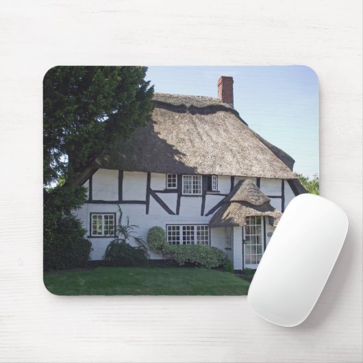 Halfgetimbered Thatched Cottage Muismat (Met muis)