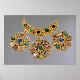 Halfvormig ketting met slangen poster