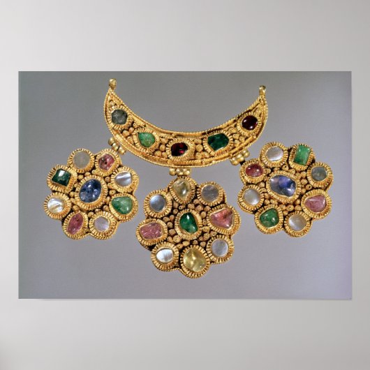 Halfvormig ketting met slangen poster (Voorkant)