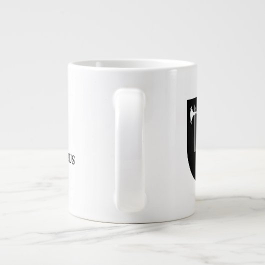 Hall Family Crest Grote Koffiekop (Achterkant)