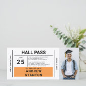 Hall Pass Afstudeerder Party Oranje High School Ui (Staand voorkant)