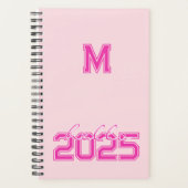 Hallo 2025 Monogramed Roze Planner (Voorkant)