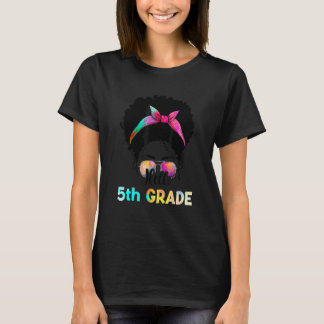 Hallo 5e klas leraar Afro rommelige knot terug naa T-shirt