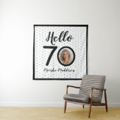 Hallo 70 Zwart & Wit Stippen Foto & Naam Verjaarda Wandkleed (In situ)