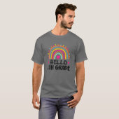 hallo 7e graad leraar begrafenis regenboog terugt. t-shirt (Voorkant volledig)