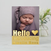 Hallo Baby Echte Gouden Fotocollage Folie Uitnodiging (Staand Voorkant)