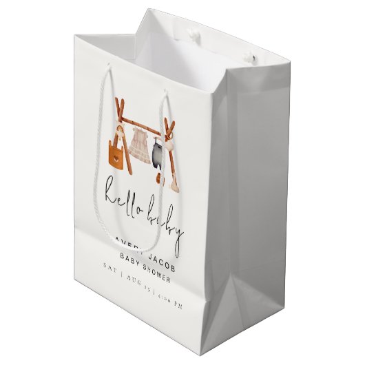 Hallo Baby | Schattige Boho Kleding Baby shower Medium Cadeauzakje (Voorkant Gekanteld)