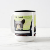 "Hallo daar!" Zwarte Beer Mok (Voorkant links)