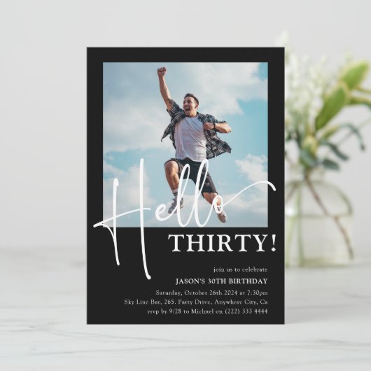 Hallo DERTIG! Minimaal 30e verjaardagsfeestje Kaart (Staand voorkant)