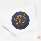 HALLO DERTIG Moderne 30e verjaardag Ronde Sticker (Envelop)