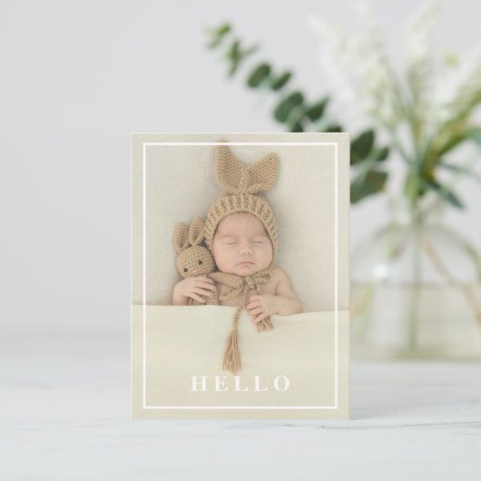 hallo Eenvoudige Baby Foto Modern Birth Aankondigingskaart (Staand voorkant)