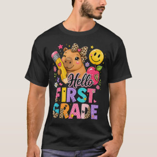 Hallo Eerste Klas Capybara Luipaard Boog Terug Naa T-shirt