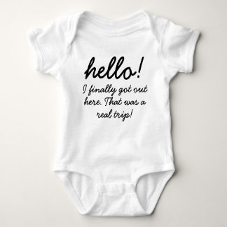 hallo! Ik ben eindelijk hier baby humor. Romper
