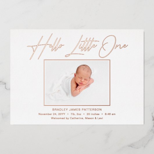 Hallo Kleine Elegante Script Foto Geboorte Folie Feestdagenkaart (Voorkant)