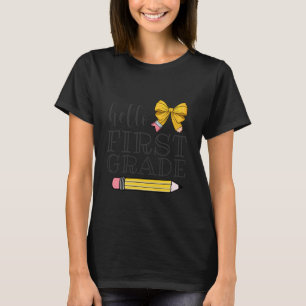 Hallo leerkracht eerste klas potlood boog terug na t-shirt