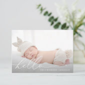 hallo modern script geboorte aankondiging briefkaa (Staand voorkant)