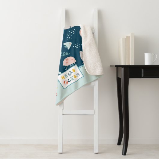 hallo Ocean Octopus en Fish Nautical Blue Kind Sherpa Deken (In situ)