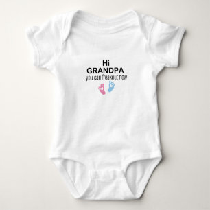 Hallo opa je kunt er nu uitkomen, Baby Gift First Romper