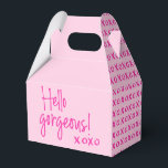 Hallo Prachtig XOXO Roze Chic  Bedankdoosjes<br><div class="desc">Vier het in stijl met onze "Hallo Prachtig XOXO" Roze Chic Galentine's of vrijgezellenfeest Favor Dozen. Deze charmante dozen zijn ontworpen om een touch van verfijning toe te voegen aan uw viering. Of het nu een Galentine's bijeenkomst is of een vrijgezellenfeest, deze favor dozen geven een chic en speels gevoel...</div>