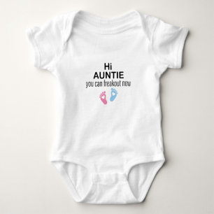 Hallo tante, je kunt nu vrijkomen, Baby Gift First Romper