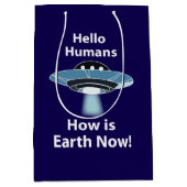 Hallo UFO Hoe is de aarde nu UFO? Medium Cadeauzakje (Voorkant)