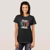 hallo vierde klas tie-schild terug naar school t-shirt (Voorkant volledig)