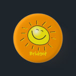 hallo zon ronde button 3,2 cm<br><div class="desc">Laat ze weten wie je bent en hou van de zon!</div>