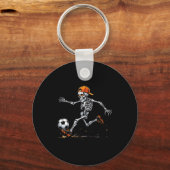 Halloween 2025 Grappige Skelet Voetbal Speler Sleutelhanger (Voorkant)