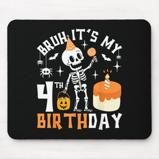 Halloween 4e verjaardag Bruh-grappig Skelet 4e ver Muismat (Voorkant)
