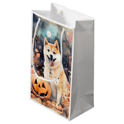 Halloween Akita met pompoenen eng Klein Cadeauzakje (Achterkant Gekanteld)