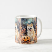 Halloween Akita met pompoenen eng Koffiemok (Voorkant rechts)