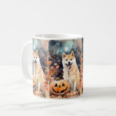 Halloween Akita met pompoenen eng Koffiemok (Voorkant links)