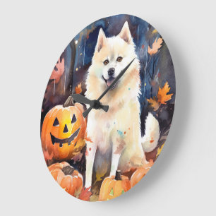Halloween Amerikaanse Akita Met Pompoenen Griezele Grote Klok