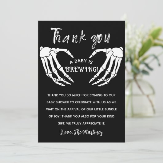 Halloween Baby is het brouwen van ketel kaart dank (Staand voorkant)