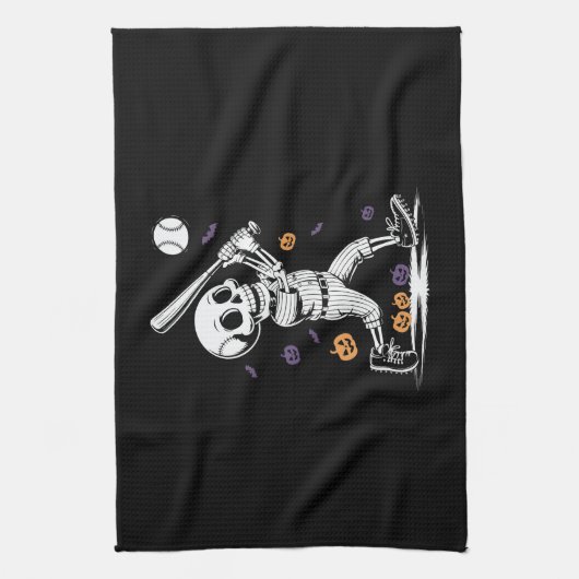 Halloween Baseball Skeleton Hitting Theedoek (Verticaal)