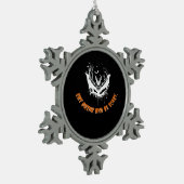 Halloween Bat Hanging For The Essential Tin Sneeuwvlok Ornament (Links)