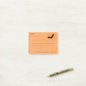 Halloween Bat Silhouette over Oranje, gelinkt Post-it® Notes (Op bureau)