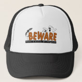 Halloween Beware T-shirts en cadeautjes Trucker Pet (Voorkant)