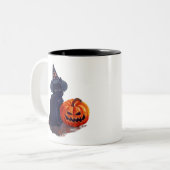 Halloween Black Cat met pompoen Tweekleurige Koffiemok (Voorkant links)