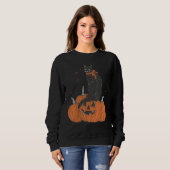 Halloween Black Cat On Pumpkin Halloween Costume Trui (Voorkant volledig)