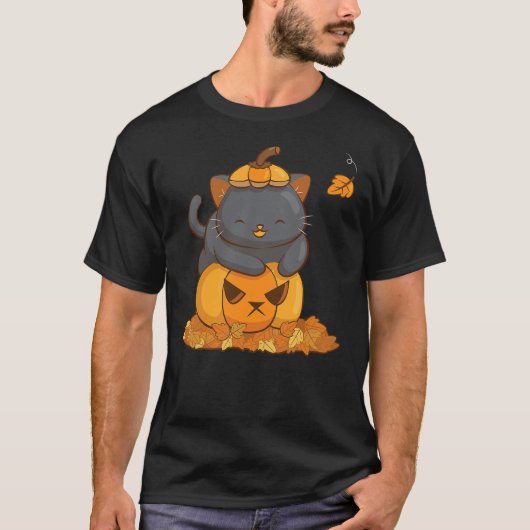 Halloween Black Cat on Pumpkin with Autumn Leaves  T-shirt (Voorkant)